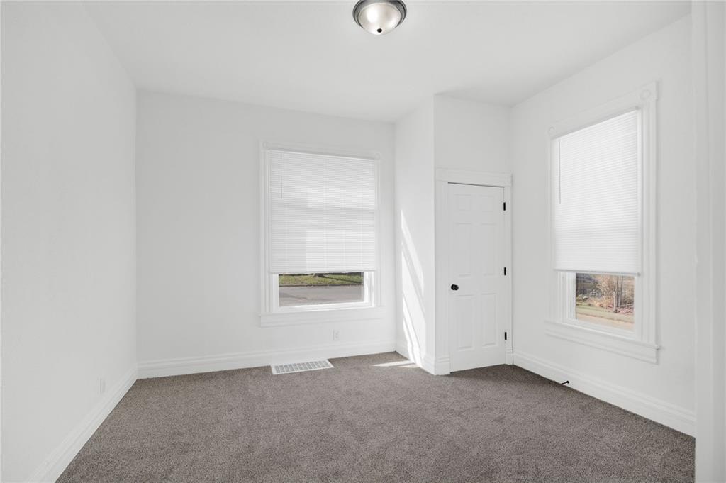 3111 Lafayette Street St. Joseph, MO 64507 - Photo 15 of 33