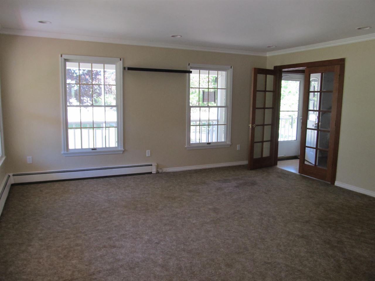 10946 North Black River Road Cheboygan, MI 49721 - Photo 4 of 39 1835363-3.JPG