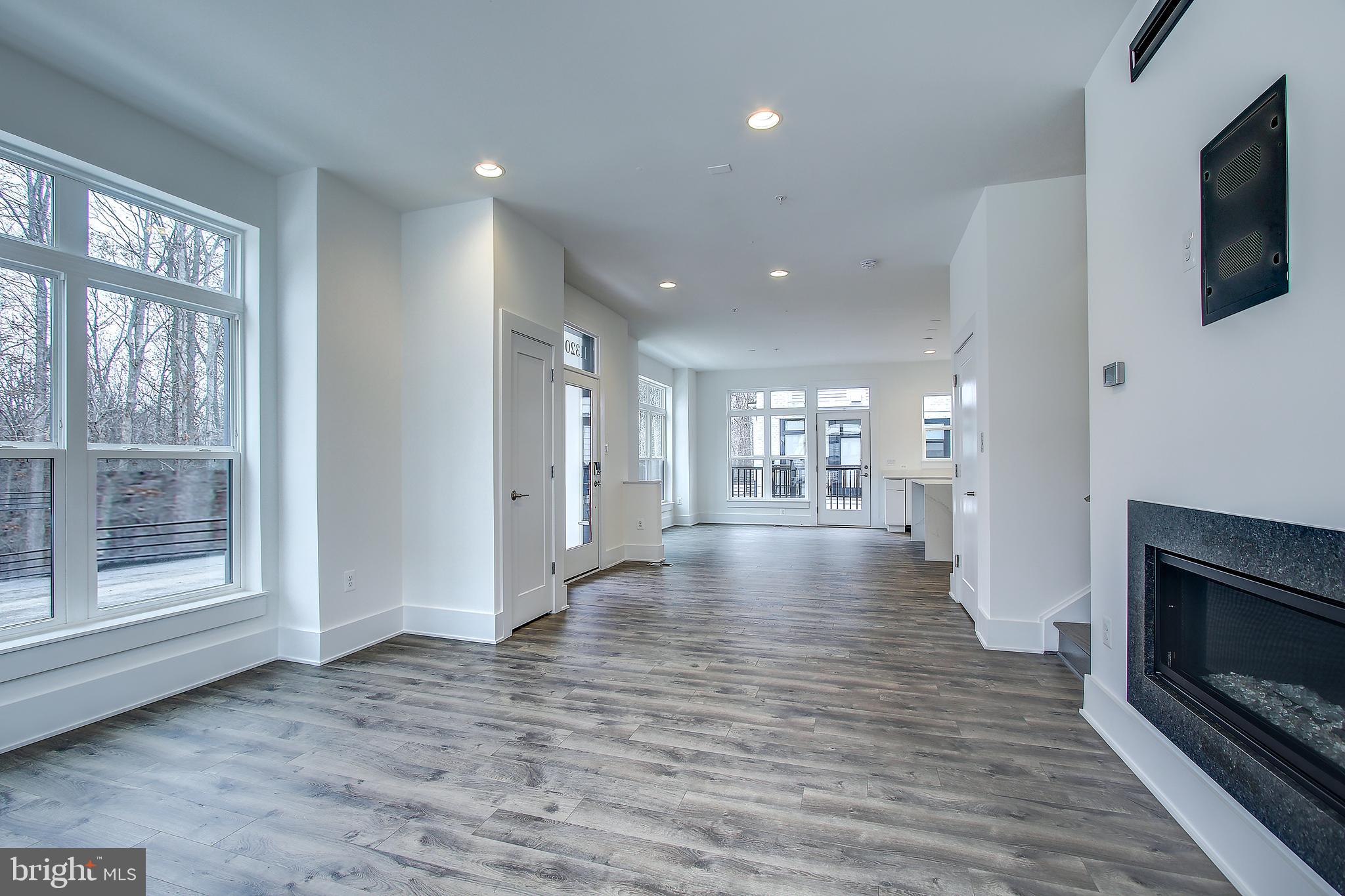 11320 Emerald Park Road Potomac, MD 20854 - Photo 16 of 43