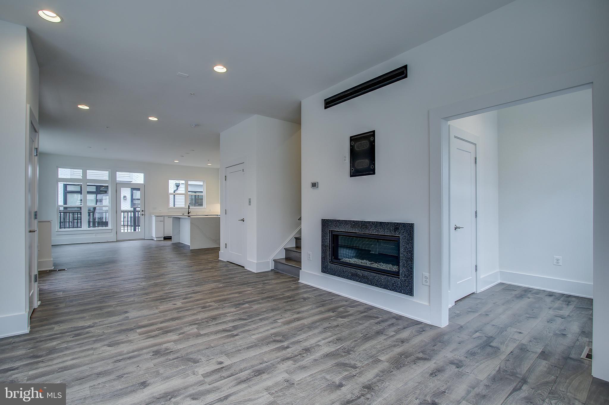 11320 Emerald Park Road Potomac, MD 20854 - Photo 17 of 43