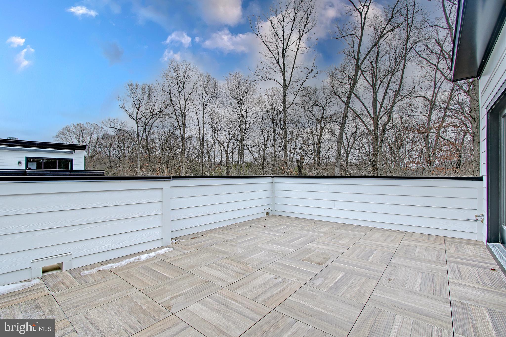 11320 Emerald Park Road Potomac, MD 20854 - Photo 32 of 43