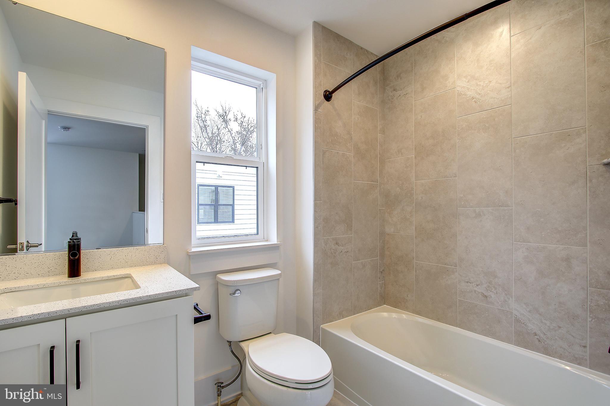 11320 Emerald Park Road Potomac, MD 20854 - Photo 33 of 43