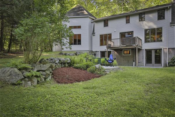 331 Nagog Hill Road Acton, MA 01720 - Photo 3 of 13 Gallery Image 3
