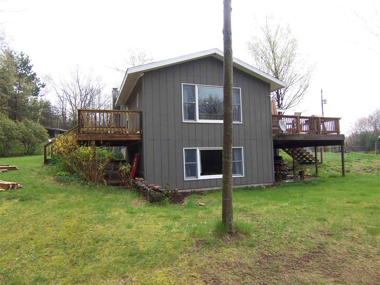 4758 South Rolland Road Blanchard, MI 49310 - Photo 33 of 51 1831625-32.JPG