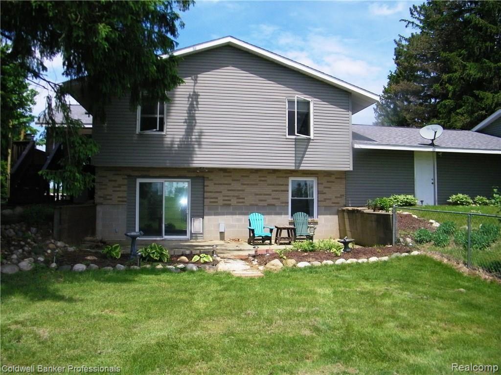 4744 Clear Lake Road North Branch, MI 48461 - Photo 3 of 34 100_4614.jpg