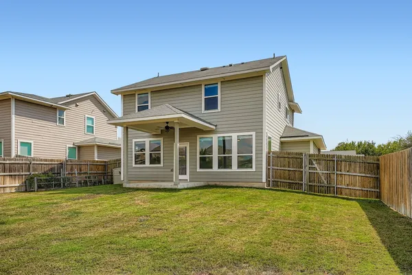 $298,888 | 318 Schuylerville Drive, Elgin, TX 78621