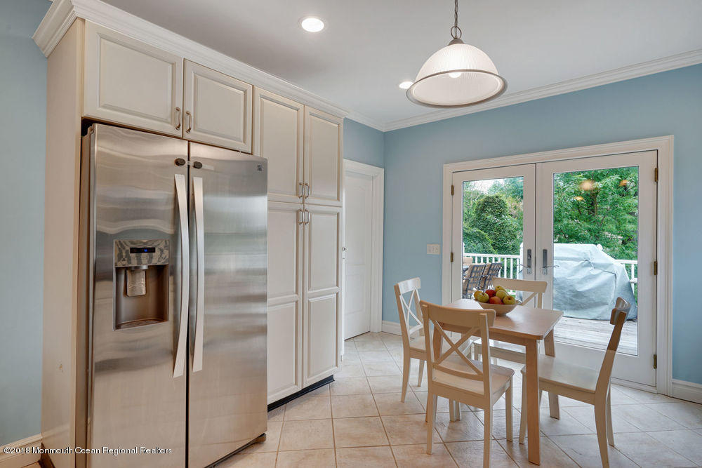 111 E Road Middletown, NJ 07718 - Photo 15 of 37 018_dsc05156-dsc05160