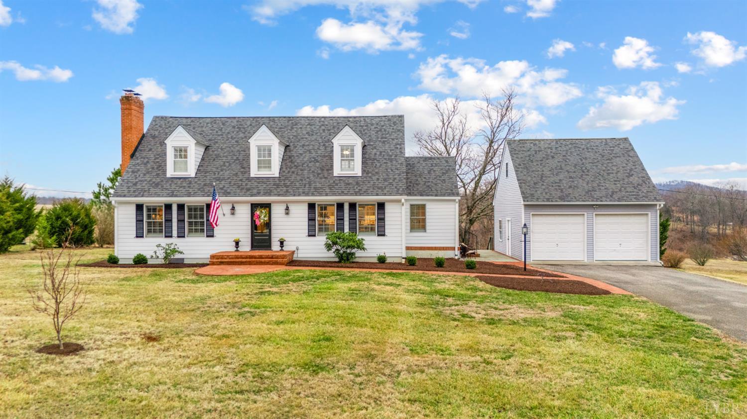 1726 Three Otters Road Bedford, VA 24523 - Photo 1 of 70