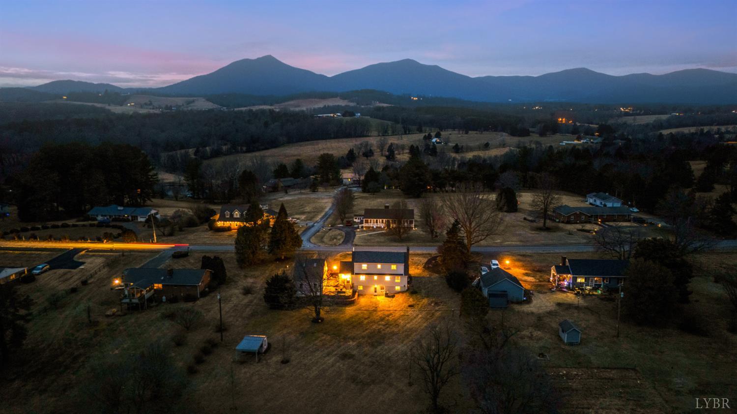 1726 Three Otters Road Bedford, VA 24523 - Photo 18 of 70