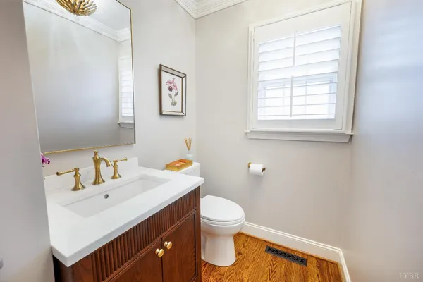 $585,000 | 1726 Three Otters Road, Bedford, VA 24523