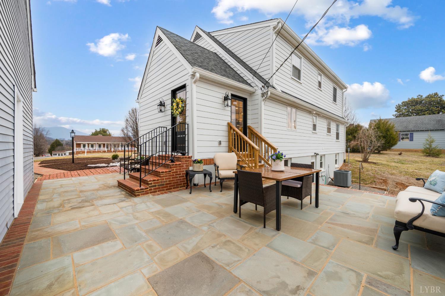 1726 Three Otters Road Bedford, VA 24523 - Photo 10 of 70