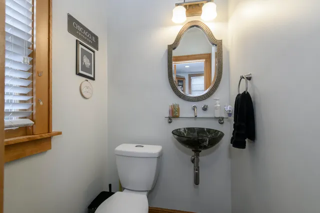 $789,900 | 4111 North Woodburn Street, Unit 4113, Shorewood, WI 53211