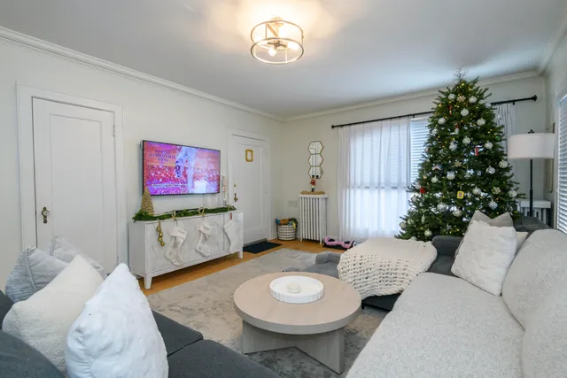 $789,900 | 4111 North Woodburn Street, Unit 4113, Shorewood, WI 53211