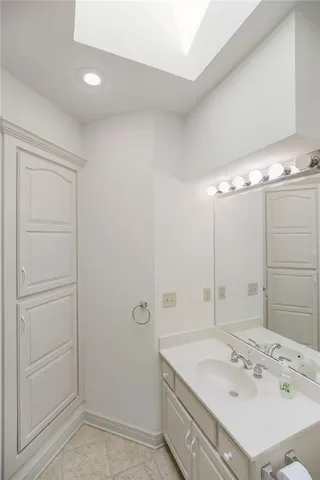 $900,000 | 19403 West 64th Terrace, Shawnee, KS 66218