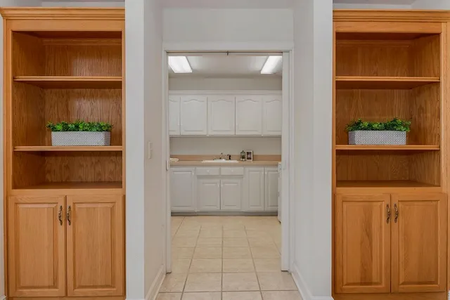 $900,000 | 19403 West 64th Terrace, Shawnee, KS 66218