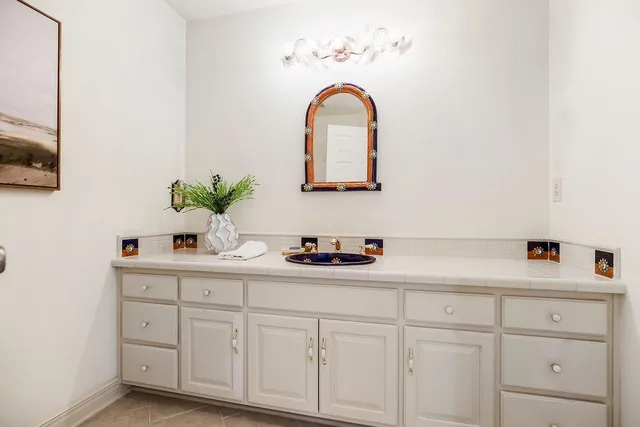 $900,000 | 19403 West 64th Terrace, Shawnee, KS 66218