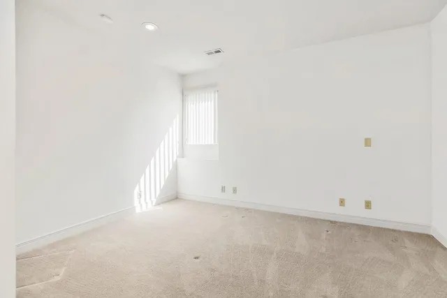 $900,000 | 19403 West 64th Terrace, Shawnee, KS 66218