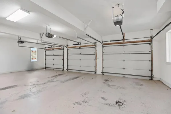 $900,000 | 19403 West 64th Terrace, Shawnee, KS 66218