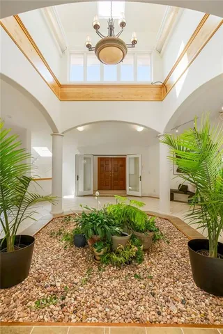 $900,000 | 19403 West 64th Terrace, Shawnee, KS 66218