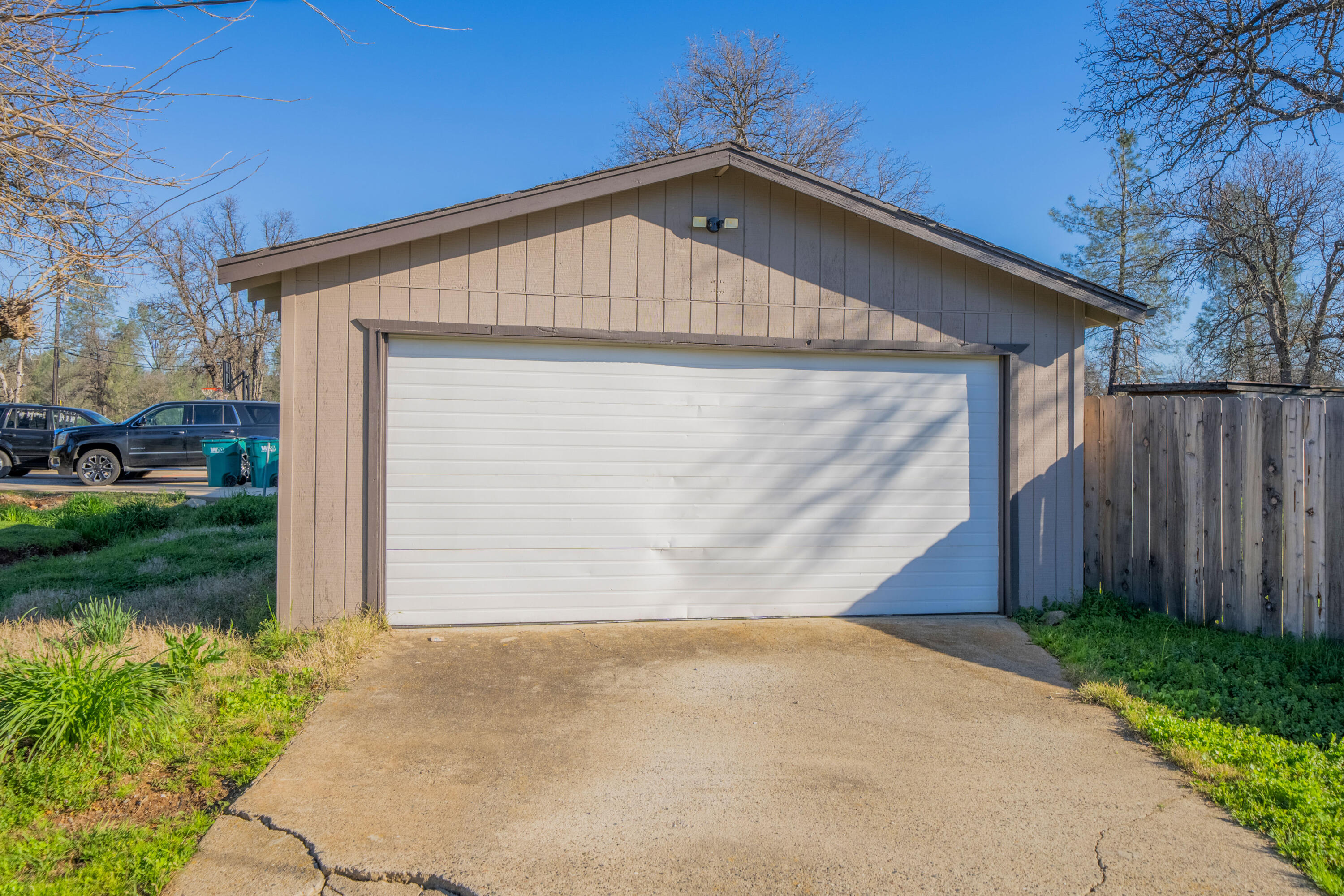 12161 Randolph Road Redding, CA 96003 - Photo 5 of 37 IMG-05
