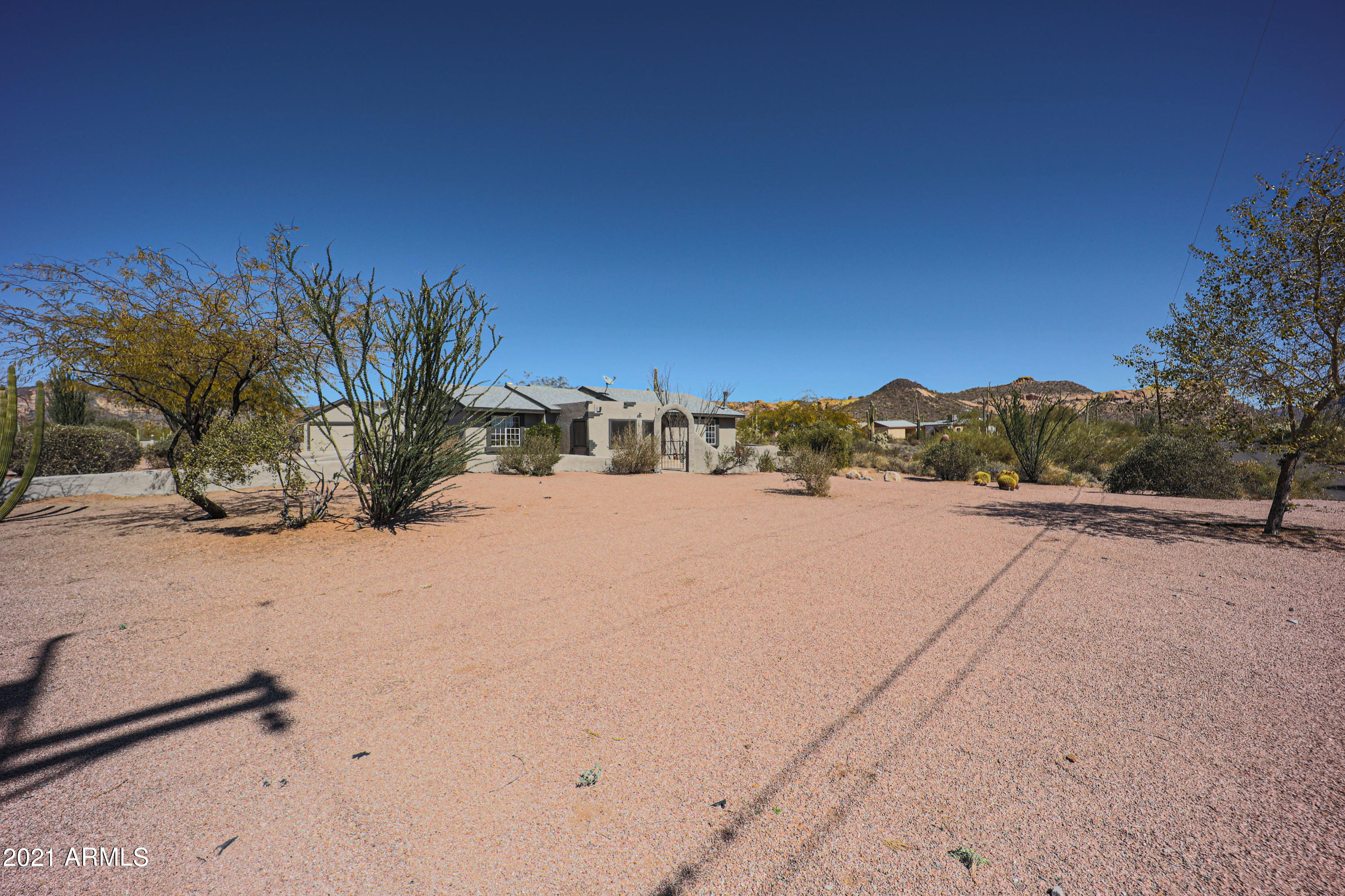 5425 North Cactus Road Apache Junction, AZ 85119 - Photo 3 of 67 A (3)