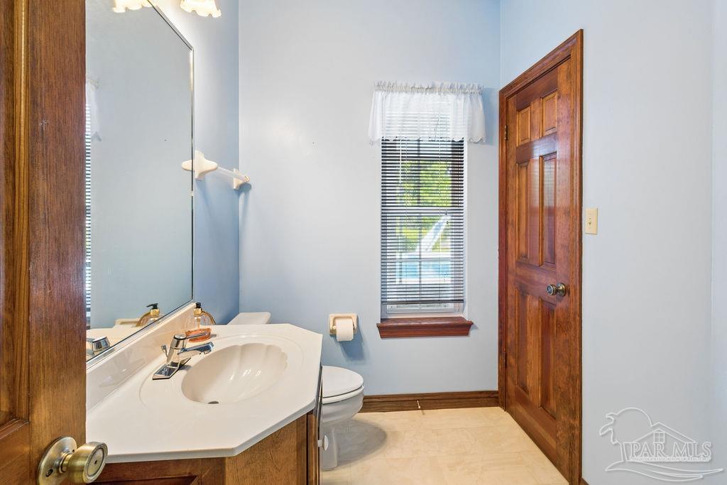 1513 Kings Road Cantonment, FL 32533 - Photo 18 of 33