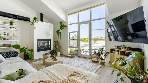 $898,000 | 137 F Street, Petaluma, CA 94952