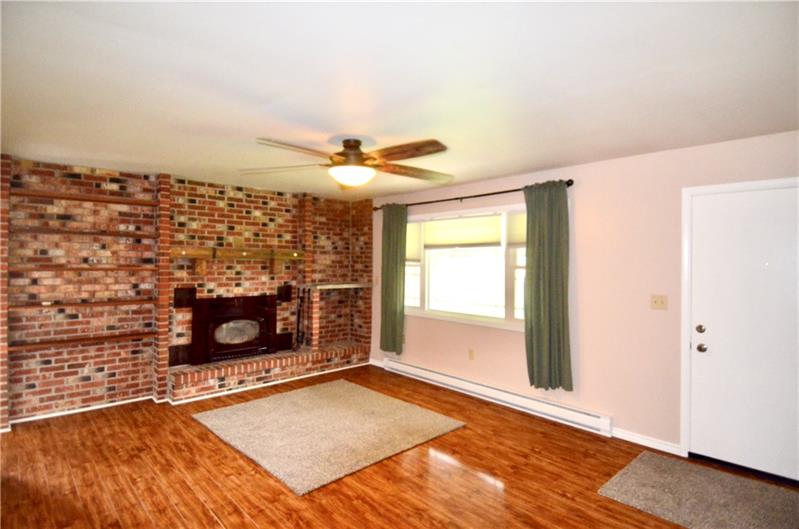 1368 Rte 481 Charleroi, PA 15022 - Photo 4 of 22