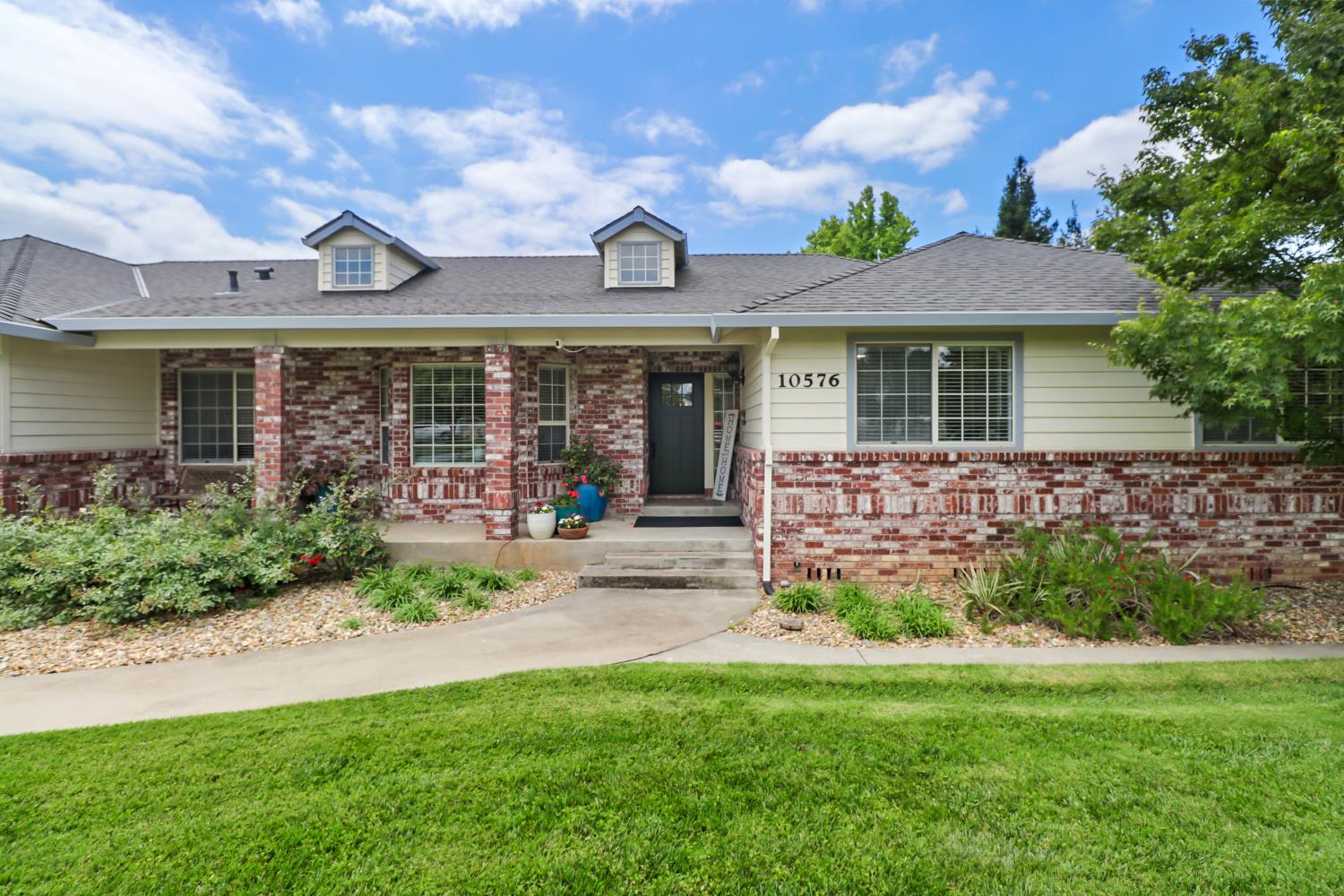 10576 Sheldon Road Elk Grove, CA 95624 - Photo 3 of 74