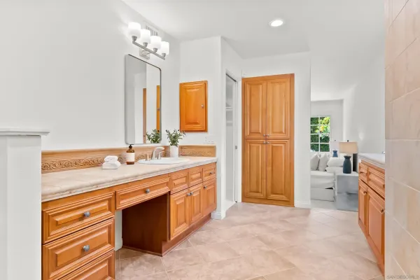 $6,350,000 | 226 Stratford Park Circle, Del Mar, CA 92014