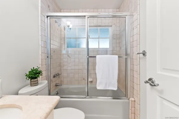 $6,350,000 | 226 Stratford Park Circle, Del Mar, CA 92014