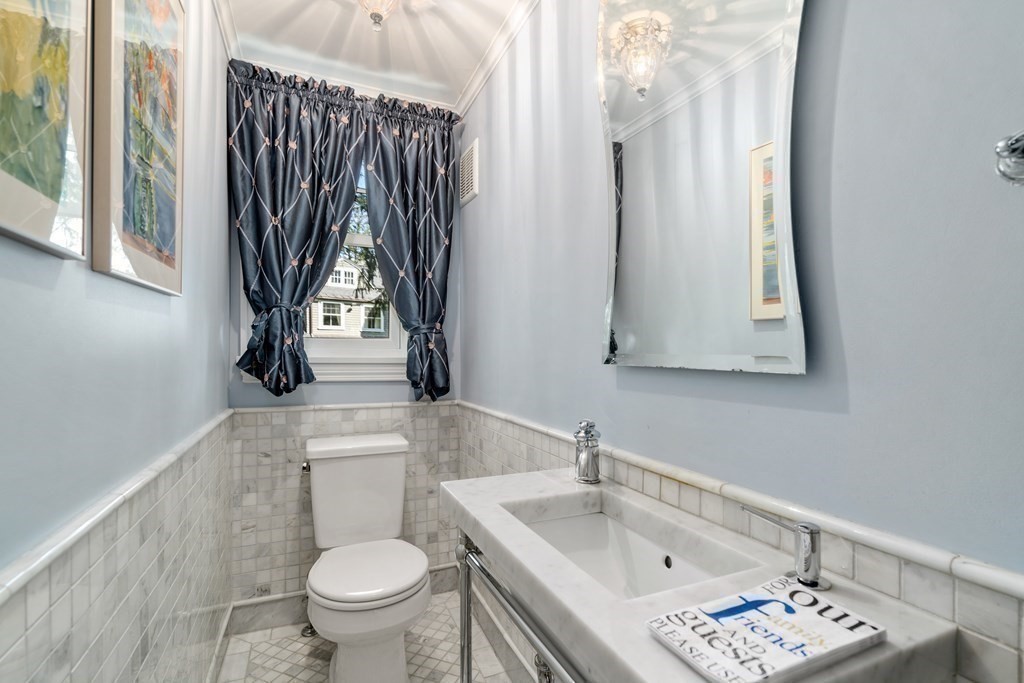 14 Exeter Street Newton, MA 02465 - Photo 14 of 32