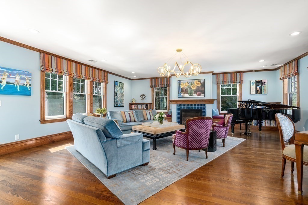 14 Exeter Street Newton, MA 02465 - Photo 2 of 32