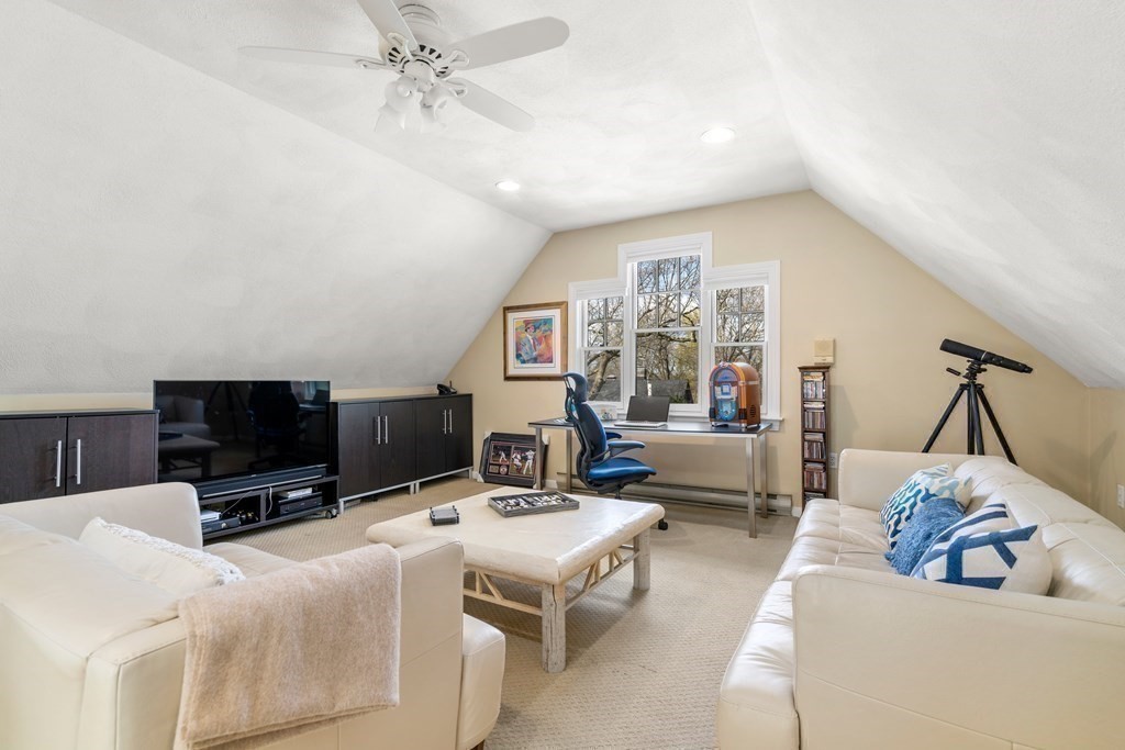 14 Exeter Street Newton, MA 02465 - Photo 25 of 32