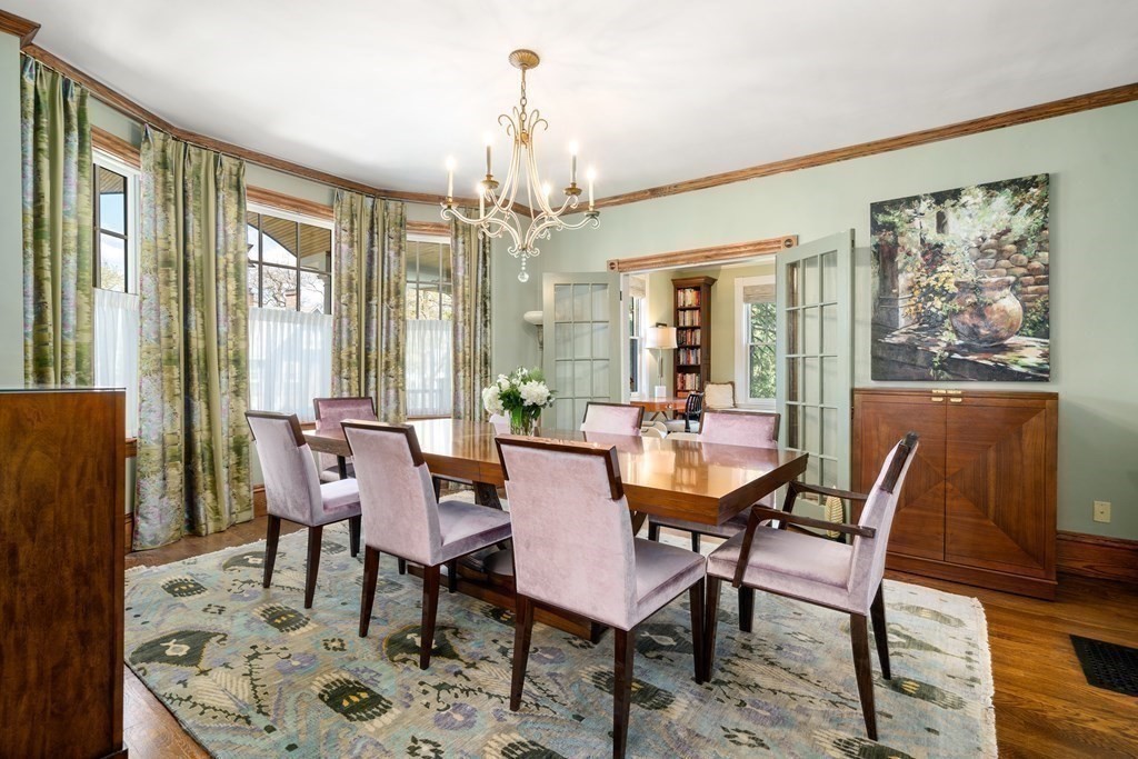 14 Exeter Street Newton, MA 02465 - Photo 5 of 32