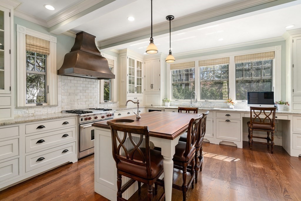 14 Exeter Street Newton, MA 02465 - Photo 9 of 32