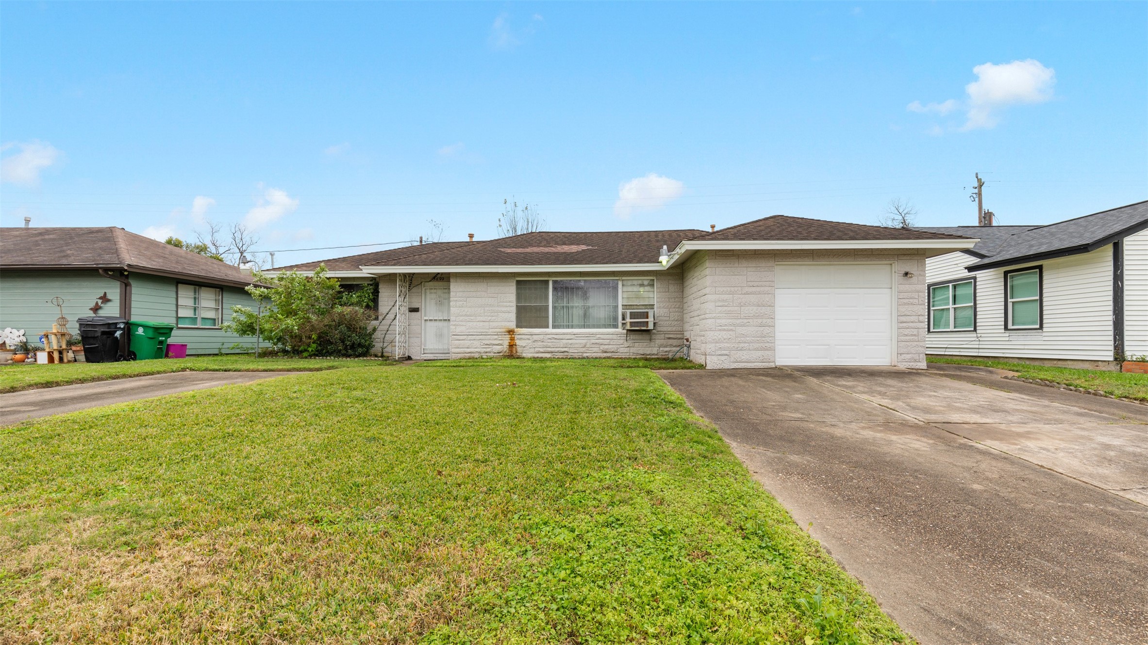 5622 Beldart Street Houston, TX 77033 - Photo 14 of 16