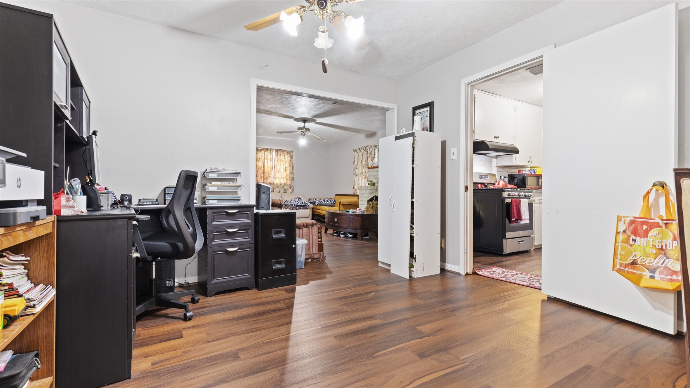 5622 Beldart Street Houston, TX 77033 - Photo 4 of 16