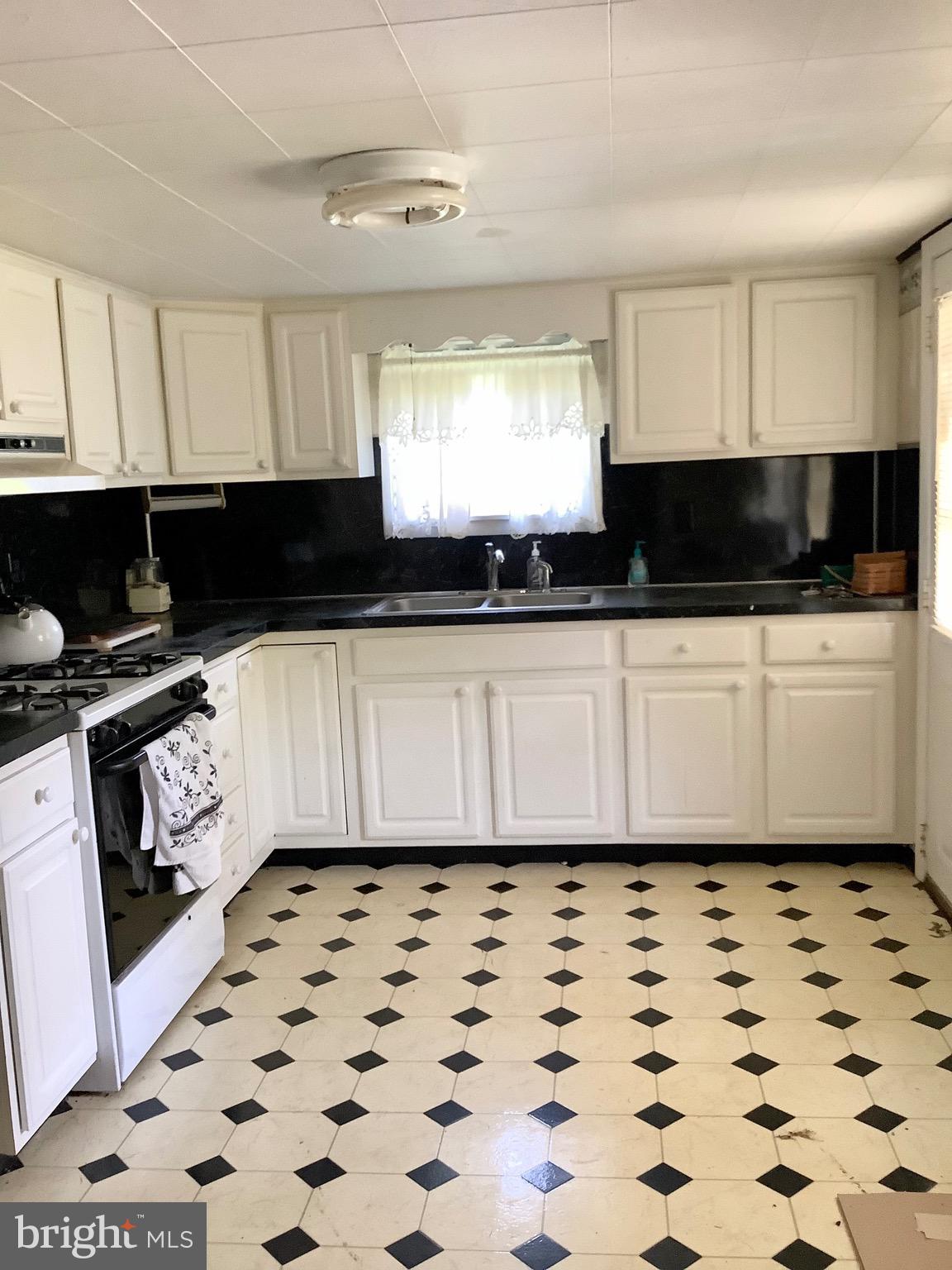 2410 Granite Station Road Gettysburg, PA 17325 - Photo 17 of 59 House 1 kitchen