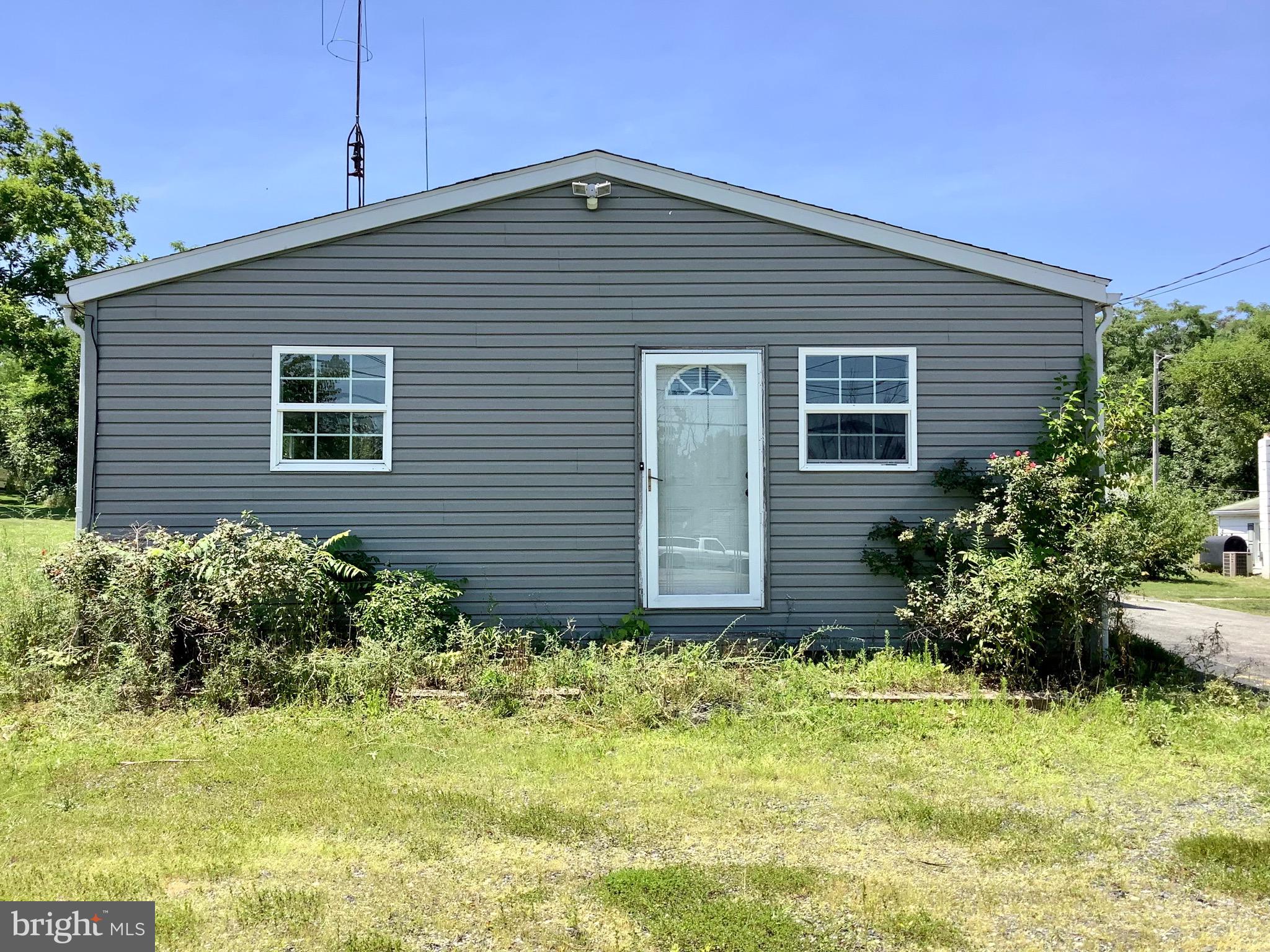 2410 Granite Station Road Gettysburg, PA 17325 - Photo 3 of 59 Front of house #2