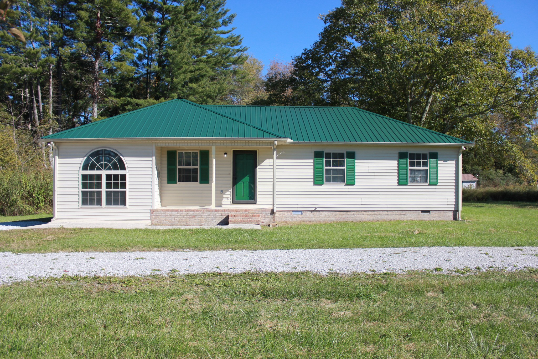 1046 Tatesville Road Palmer, TN 37365 - Photo 1 of 25 Gallery Image 1