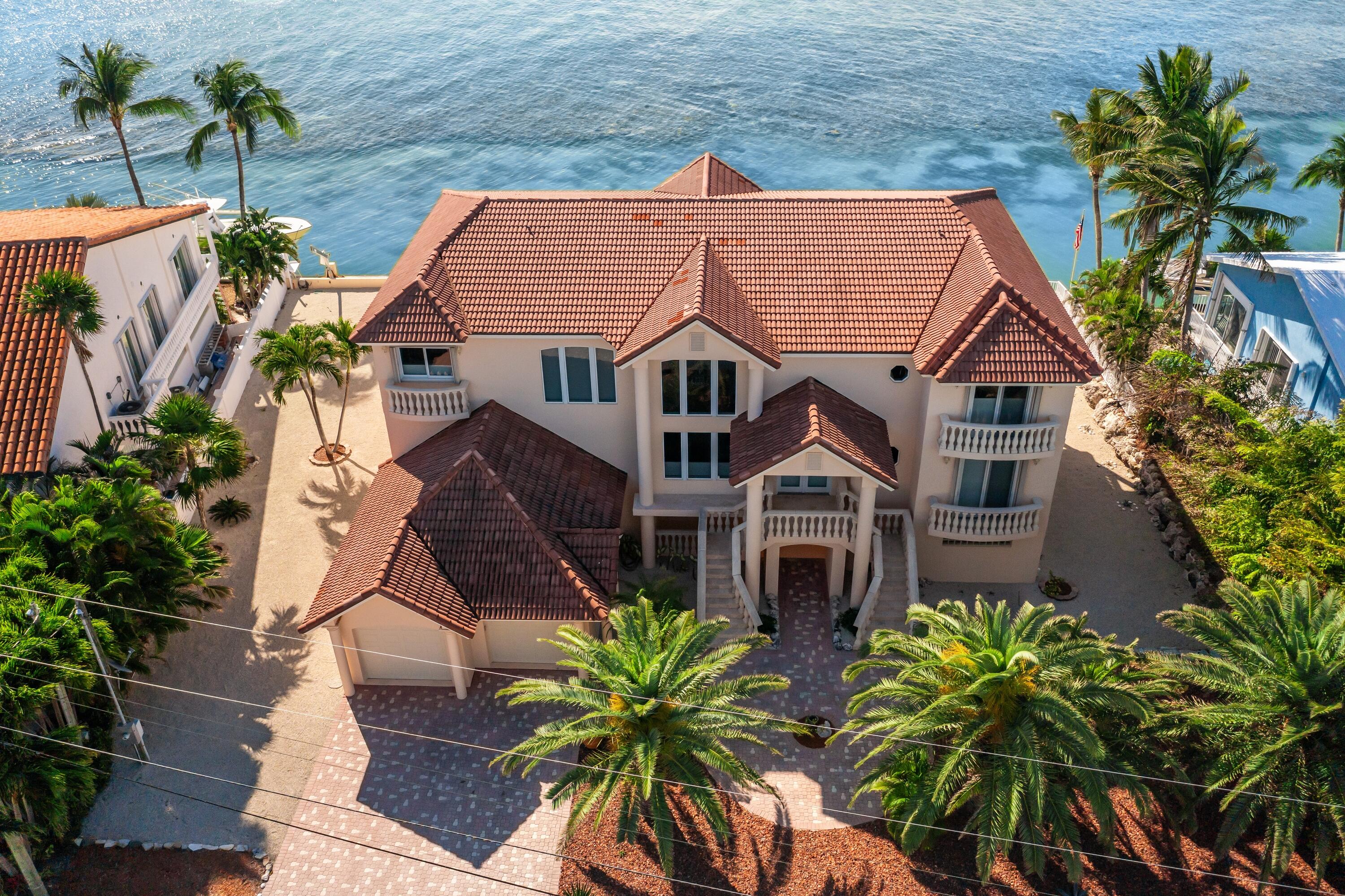 5 Ocean Drive East Marathon, FL 33050 - Photo 2 of 79 Marathon_5_Ocean_East_0066_MLS