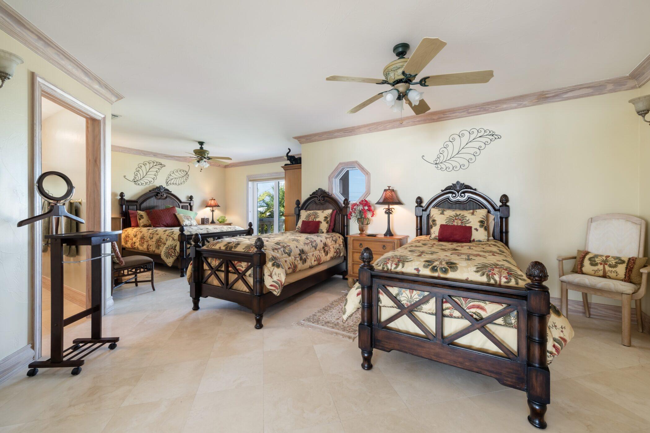 5 Ocean Drive East Marathon, FL 33050 - Photo 48 of 79 Marathon_5_Ocean_East_Top_Level_Interior