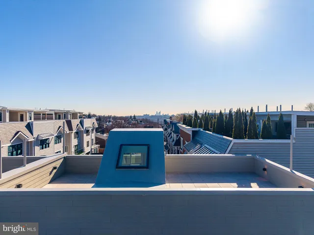 $785,000 | 250 Gates Street, Philadelphia, PA 19128