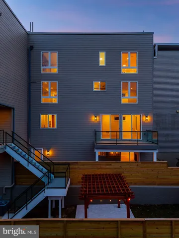 $785,000 | 250 Gates Street, Philadelphia, PA 19128