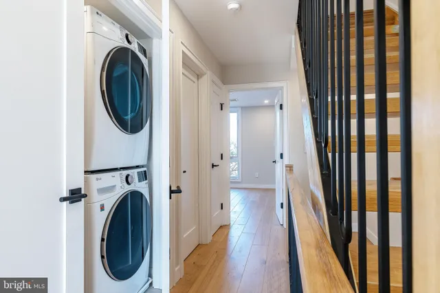 $785,000 | 250 Gates Street, Philadelphia, PA 19128