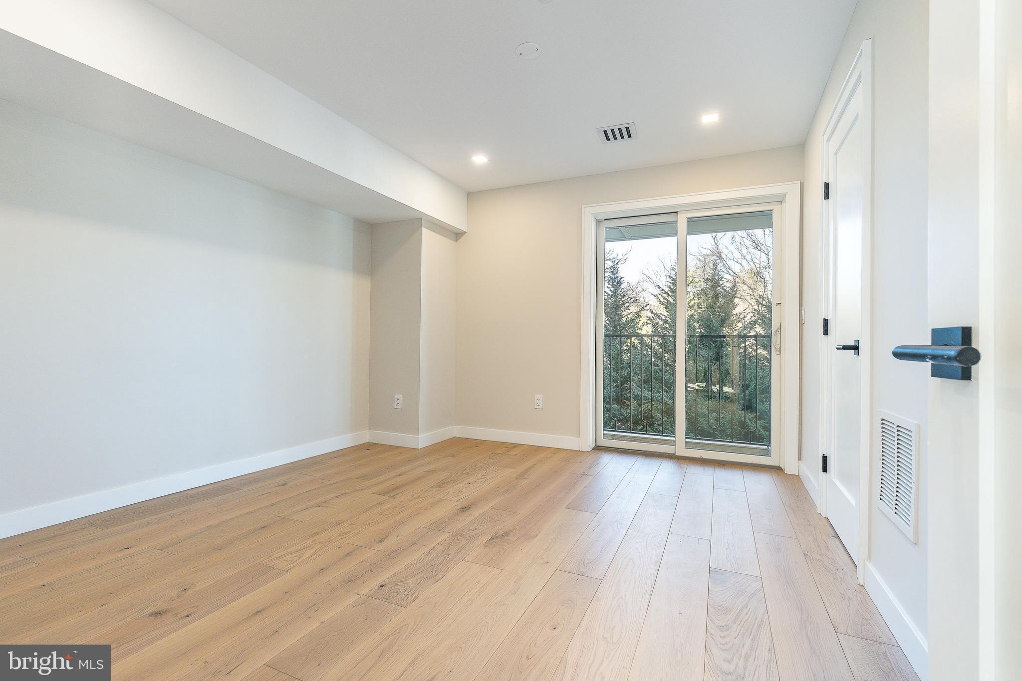 250 Gates Street Philadelphia, PA 19128 - Photo 8 of 120