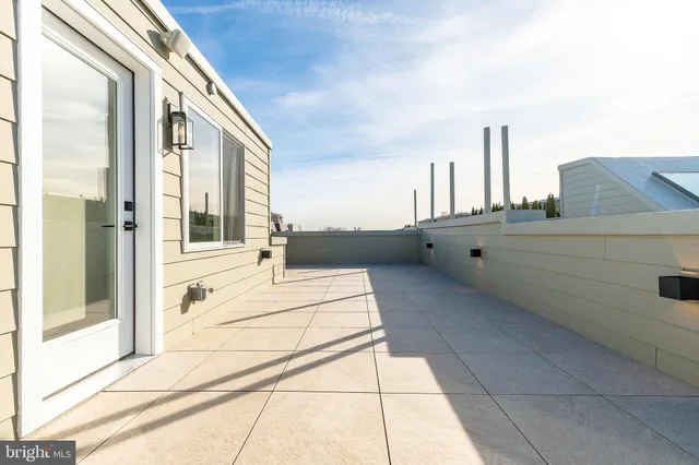 $785,000 | 250 Gates Street, Philadelphia, PA 19128