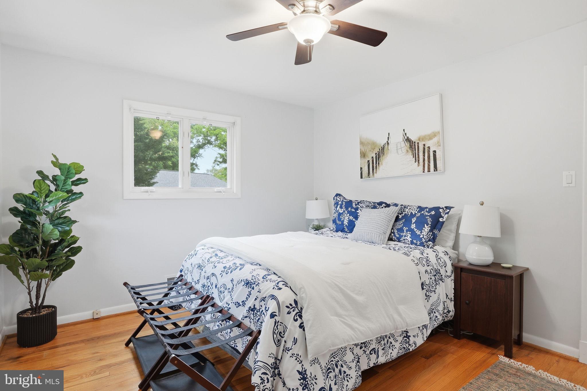 1609 Cedar Park Road Annapolis, MD 21401 - Photo 19 of 43 Upstairs primary bedroom, updated windows