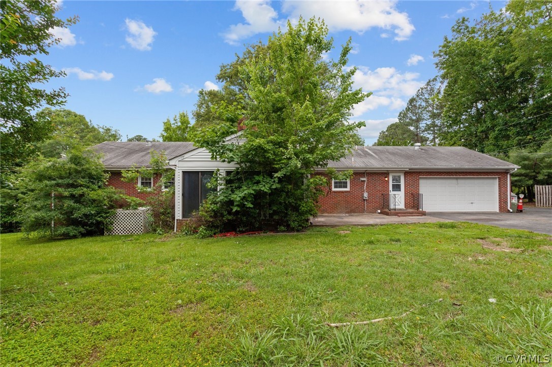 8910 Henson Road North Chesterfield, VA 23236 - Photo 3 of 35 Gallery Image 3